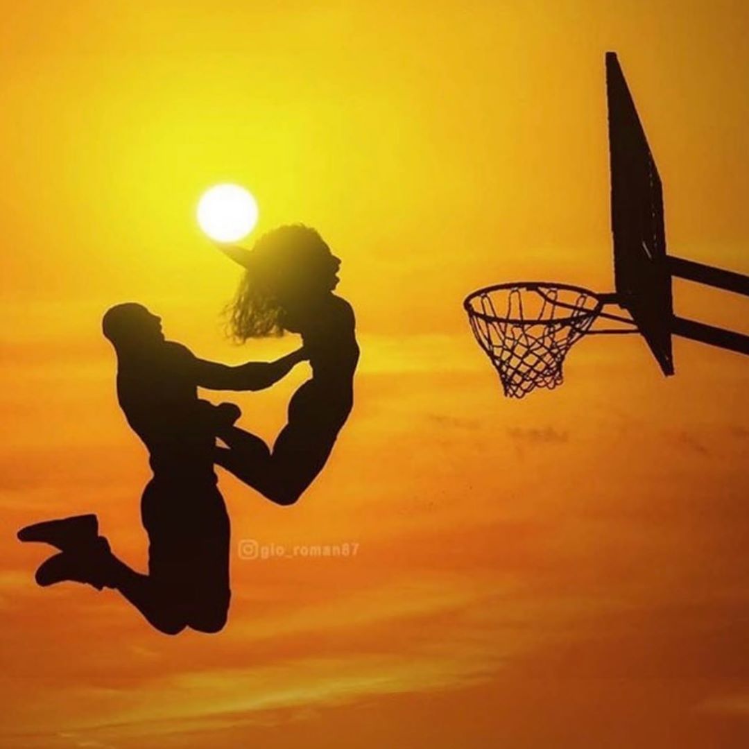 Kobe Bryant and Daughter dunking